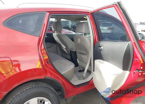 2015 Nissan Rogue Select S z USA, uszkodzony, nr VIN JN8AS5MT4FW164748